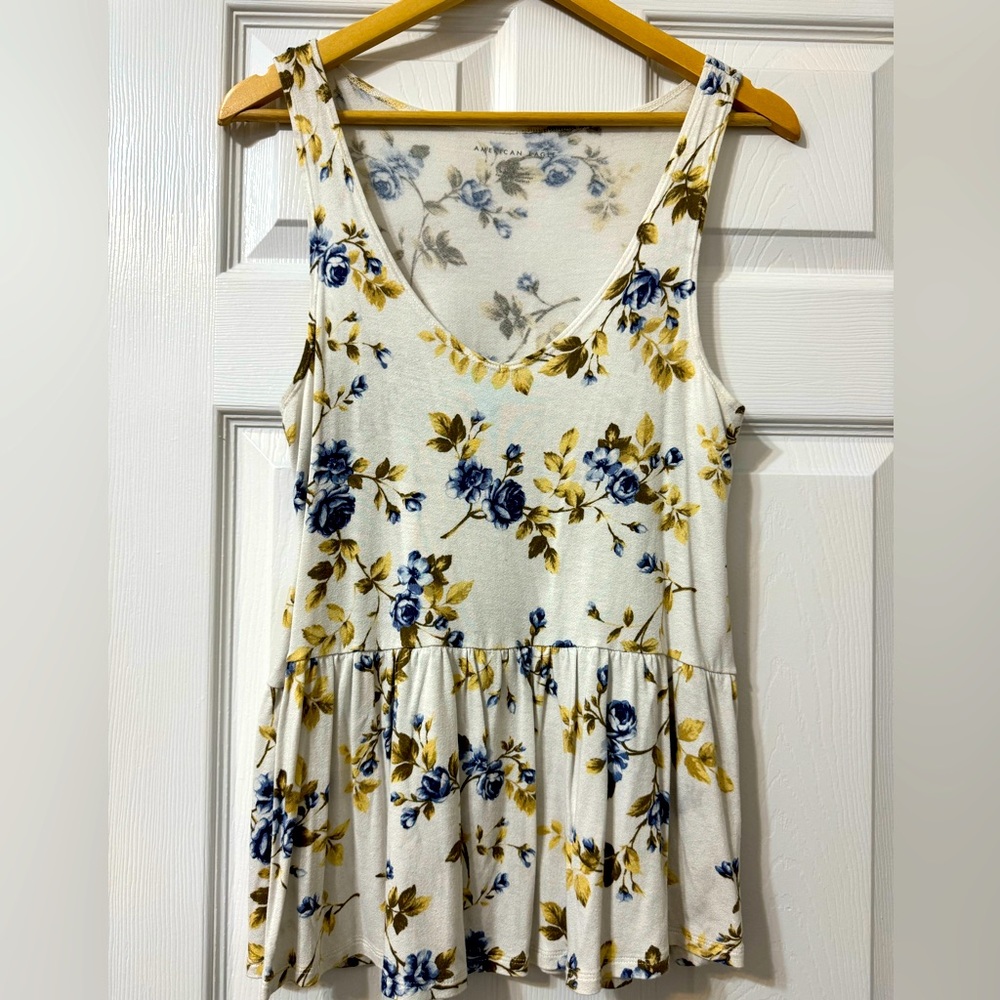 Like new! American Eagle. Womens peplum loose tank Size Small.
